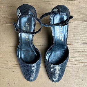 Studio Delman | Round Toe Heels with Ankle Strap, Navy Embossed Croc Leather | 7